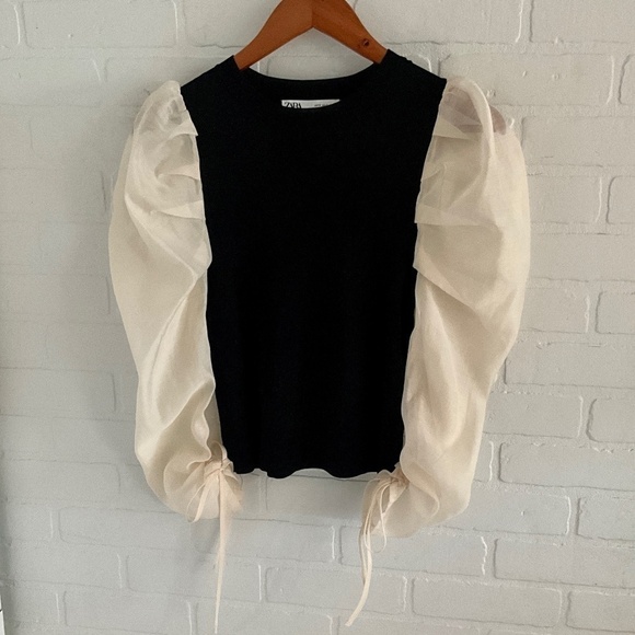 NWOT Zara Blouse Black knit body Off-White Puffy Statement Long Sleeve S - Picture 7 of 15